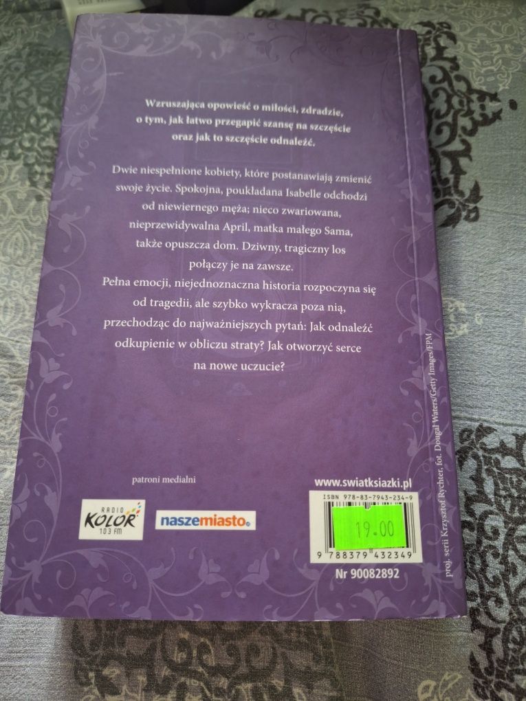 Książka Caroline Leavitt "Szczęście w twoich oczach"