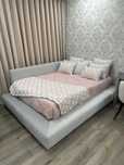 Cama 195x140 em veludo NOVA