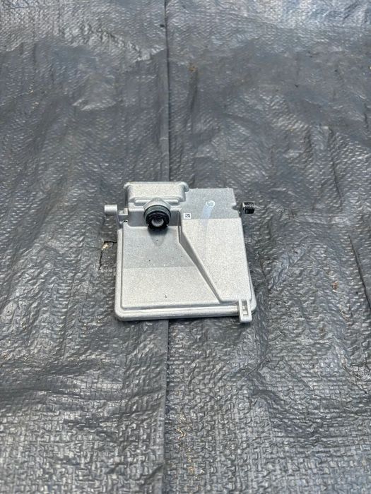 Vw golf VII kamera asystenta zmiany pasa 5Q0980653F