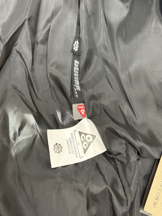 Пухова жилетка Nike Acg
