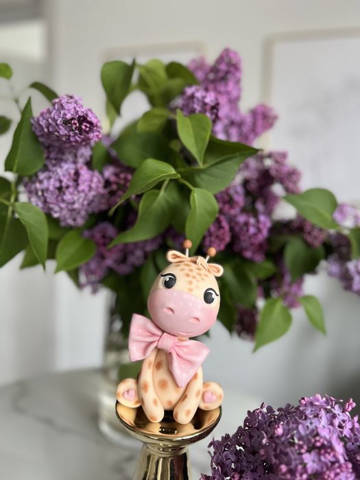 Żyrafa figurka na tort dekoracja z masy cukrowej dla dzieci