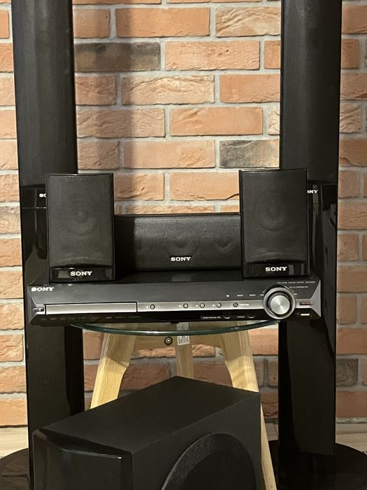 Kino domowe Sony DAV-DZ680