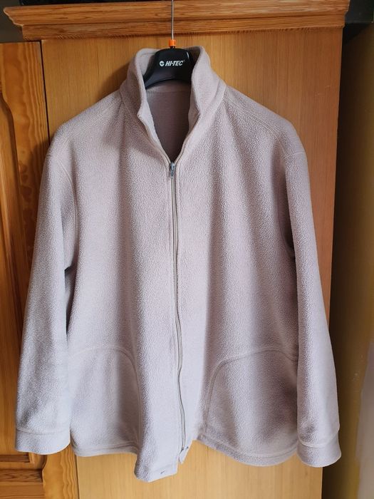 Beżowa polarowa bluza rozpinana z kieszeniami XL-XXL