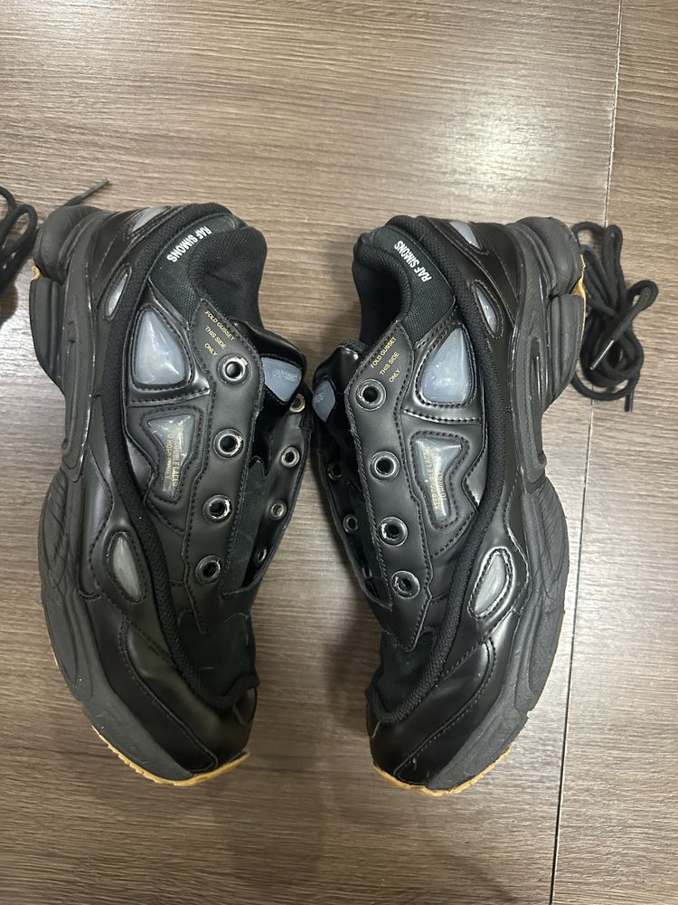 Raf Simons ozweego 3 black