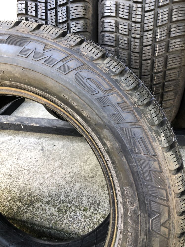 Шини Michelin 205 60 R 15 4шт Зима (451) Резина