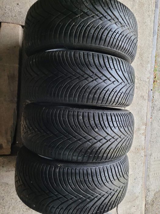Komplet opon zimowych Kleber Krisalp HP3 225/45R17 7mm