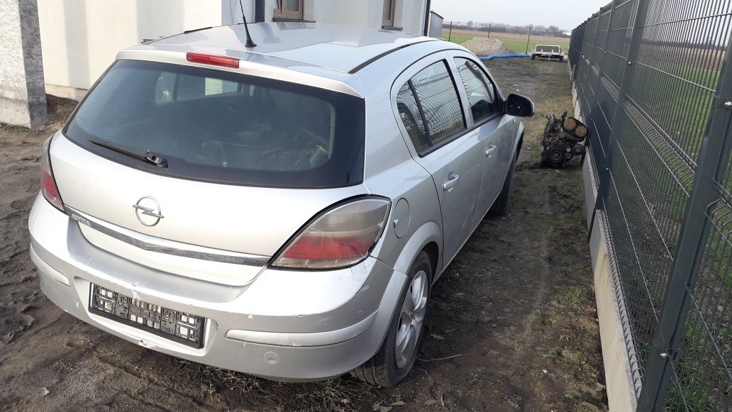 Opel Astra H III 2010r  1.6 115 km kod lakieru Z176  części