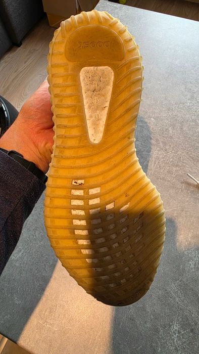 Yeezy Boost 350 V2 "Zebra" 46