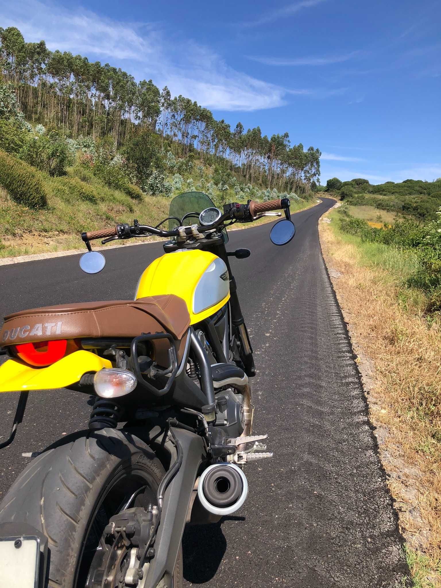 Ducati Scrambler icon 803