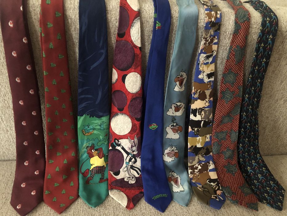 Галстуки прикольные, классические!