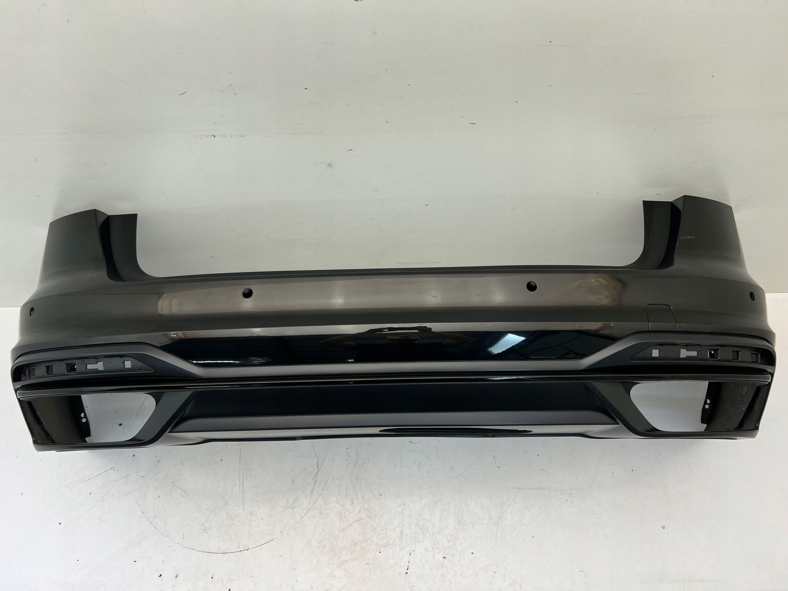 Audi A4 B9 8W9 s line Lift Kombi Avant Zderzak Tylny tył 4xPDC 19
