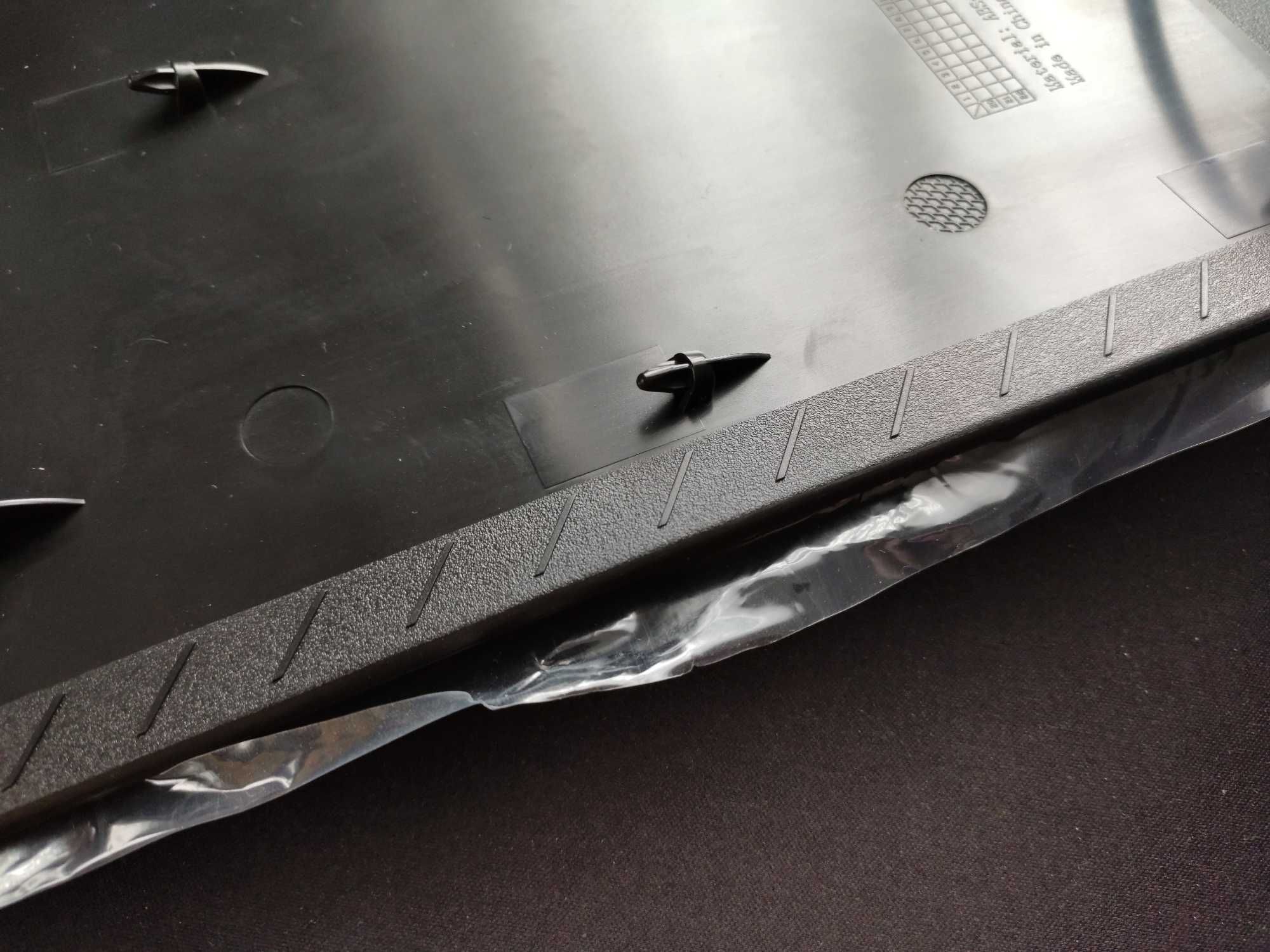 Playstation 5 бічні панелі чорного кольору для дискової версії, нові