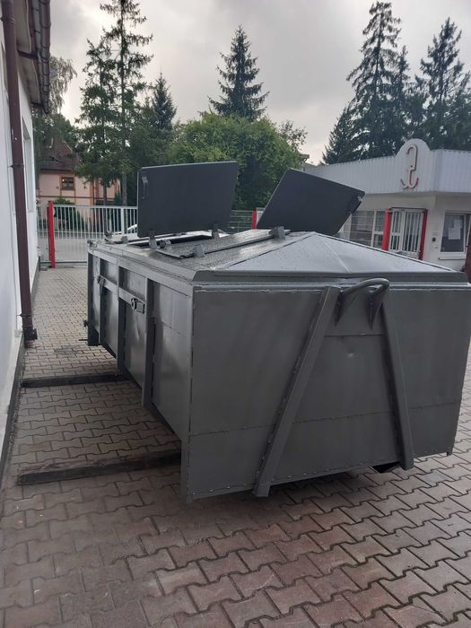 kontener na śmieci odpady