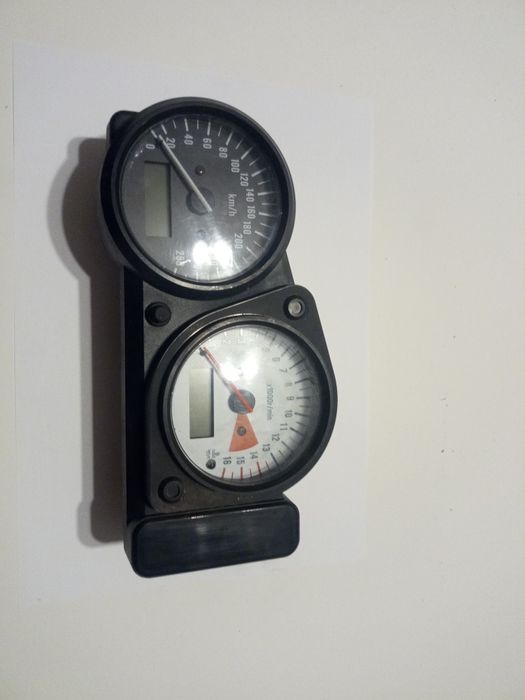 Licznik Suzuki GSX-R srad stan bdb lagi silnik felga gazniki