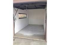 Garagem Individual com contador autónomo e Janela