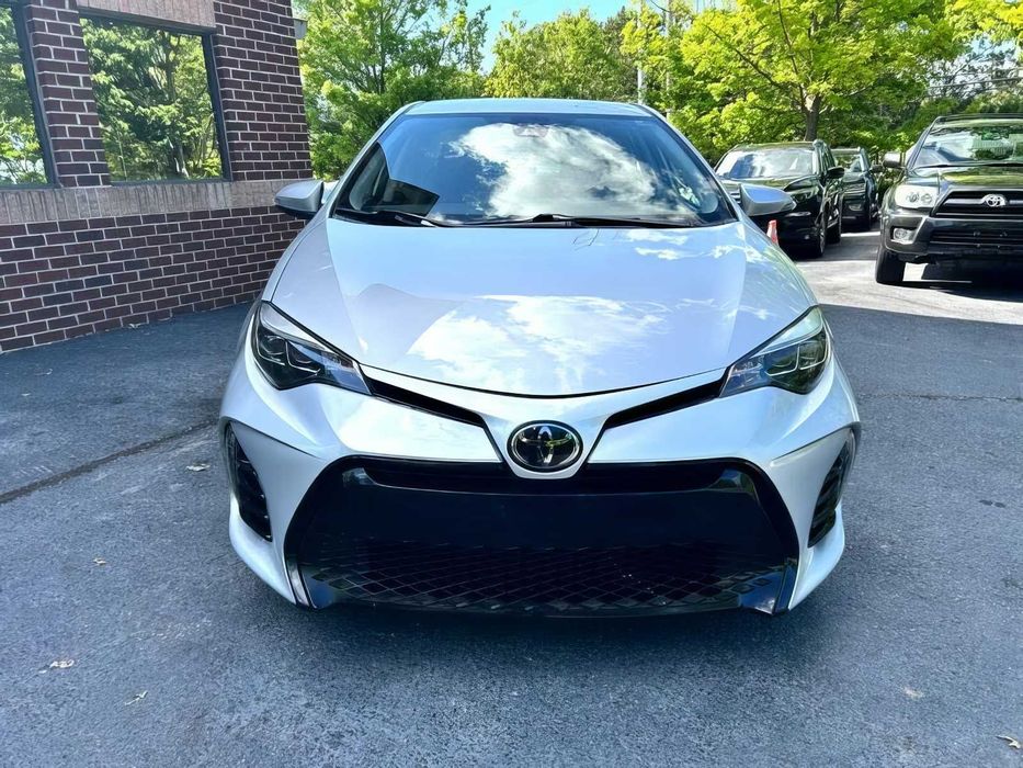 Toyota Corolla      2019