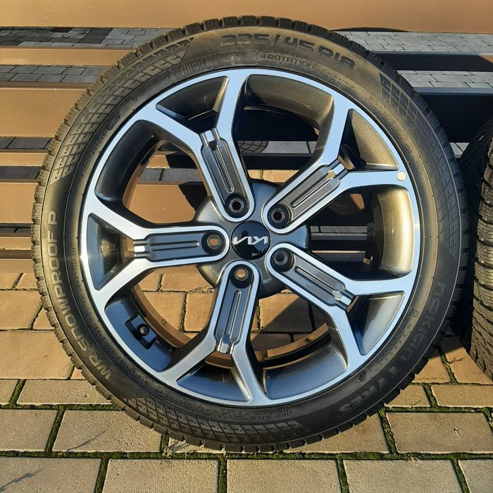 Kia Xceed oryginalne felgi 7,5Jx18 + nowe opony zimowe 235/45