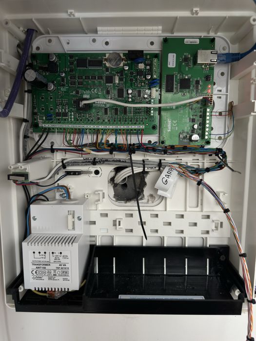 Usługi Elektryczne, Elektryk, Kamery, Alarmy, Elektryka