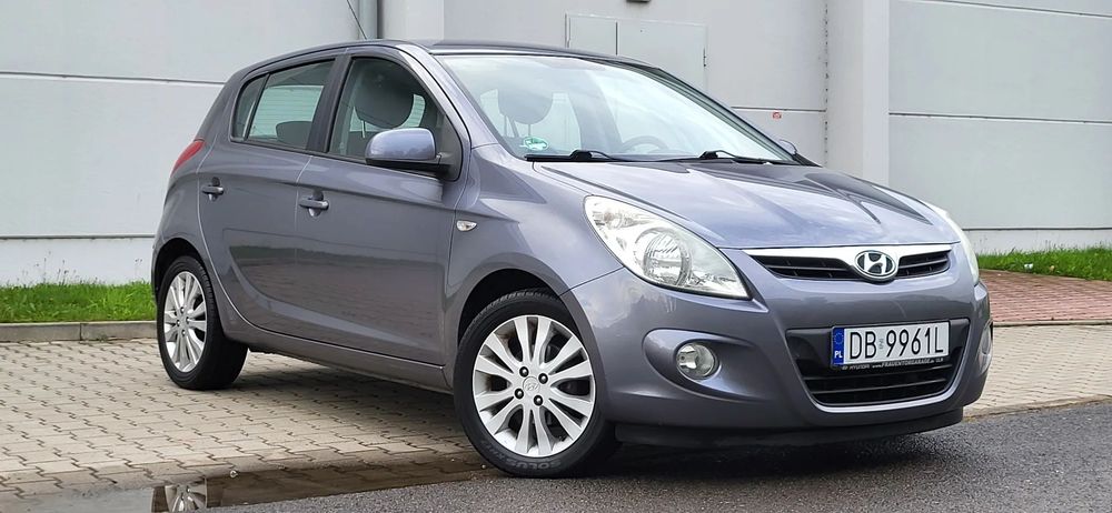 Hyundai i20 * Stan BDB * 1.4 16V * Bogats wersja * Serwis *