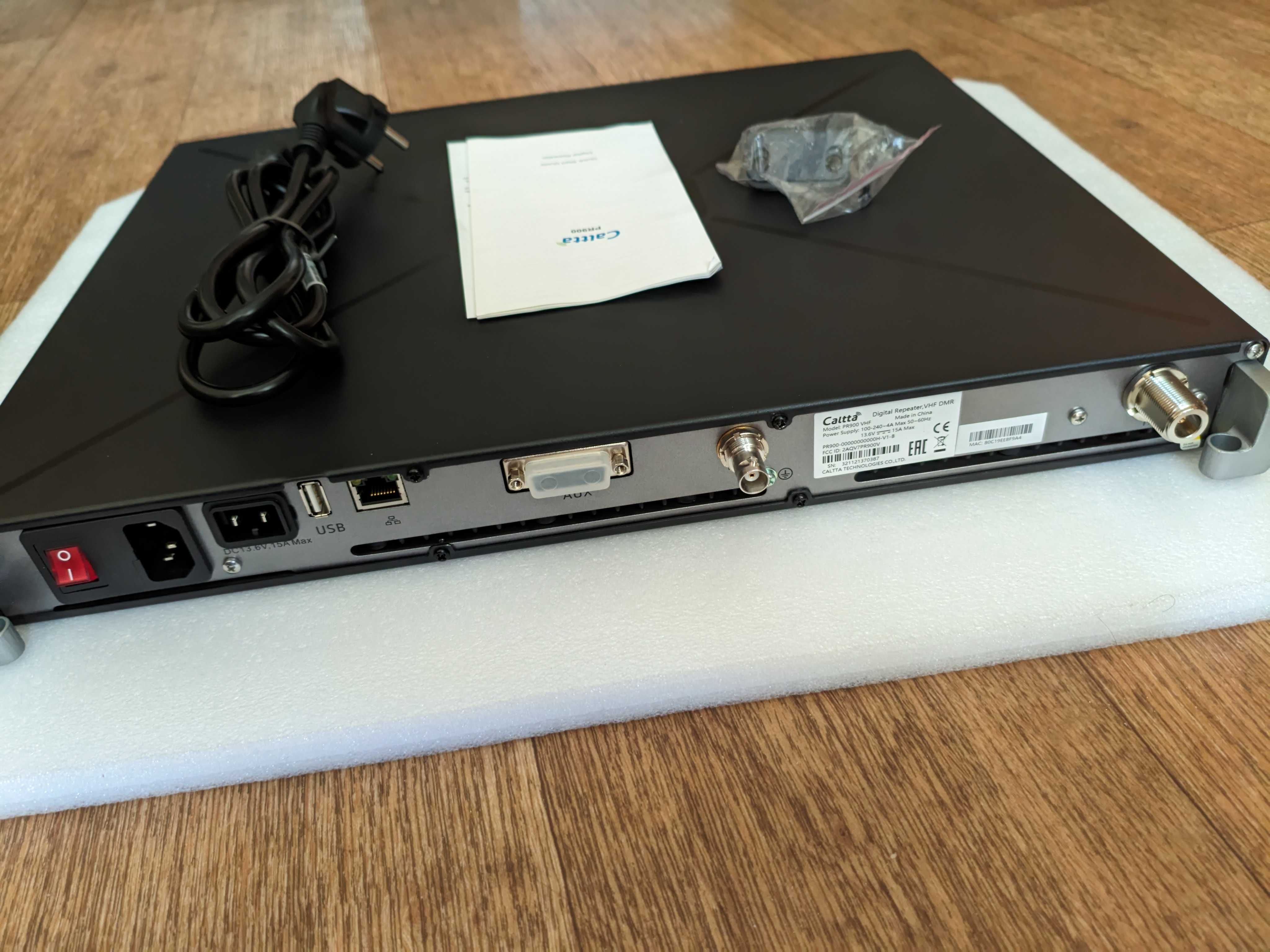 Ретранслятор цифровий  CALTTA PR900 VHF (136-174 МГц) DMR