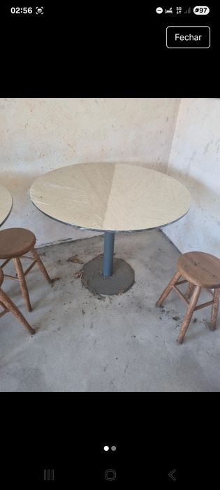 Mesas em crespa exterior