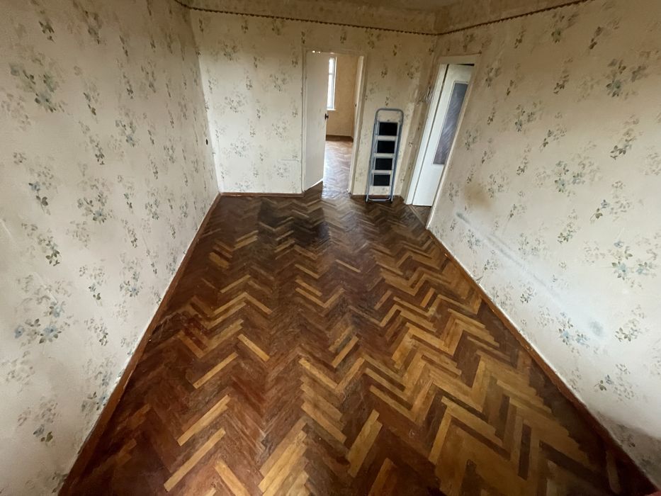 Продаж квартири в Києві біля метро Житомирська