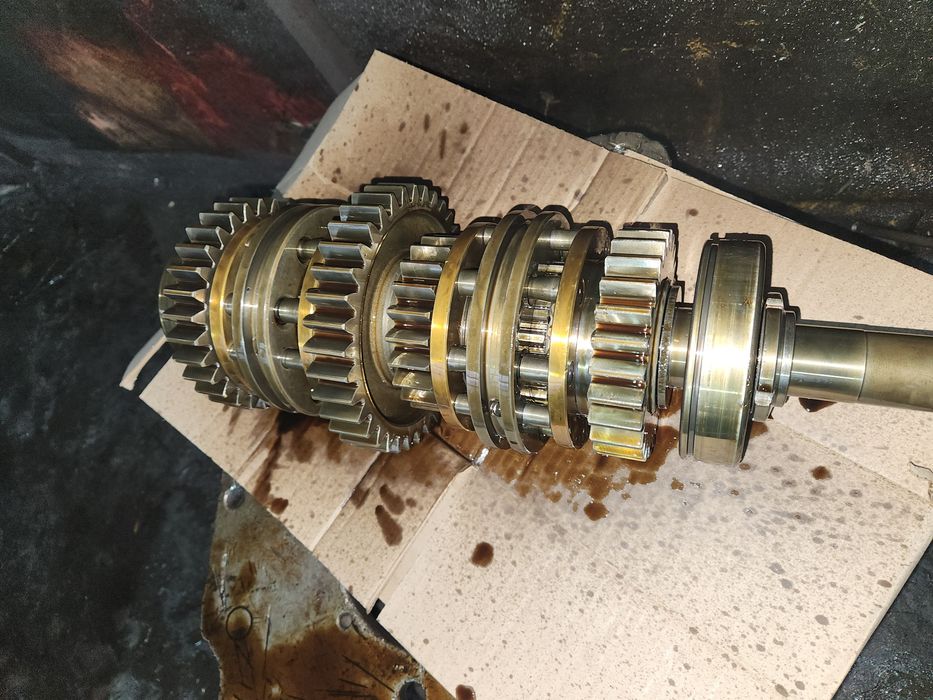 Вал первічний сінхрон шестерні мтз 1025 1221 1523