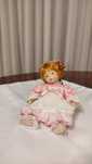 Boneca de porcelana