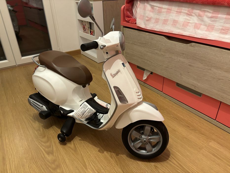 Mota vespa de criança