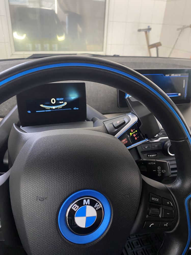 Продам BMW i3