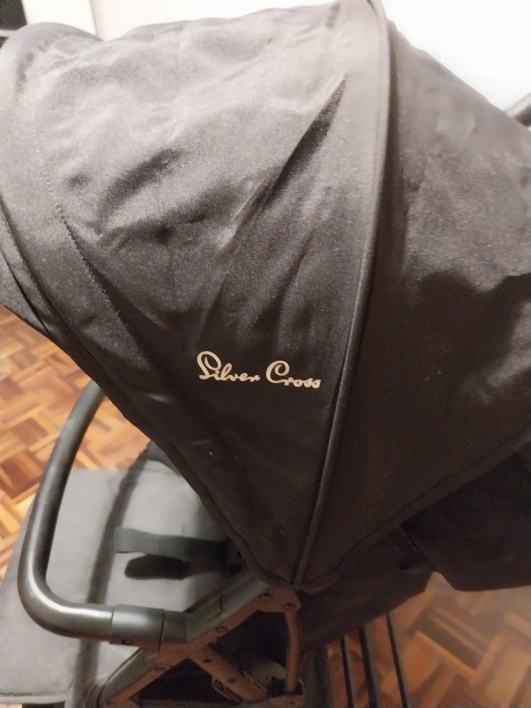 Carrinho de bebé
