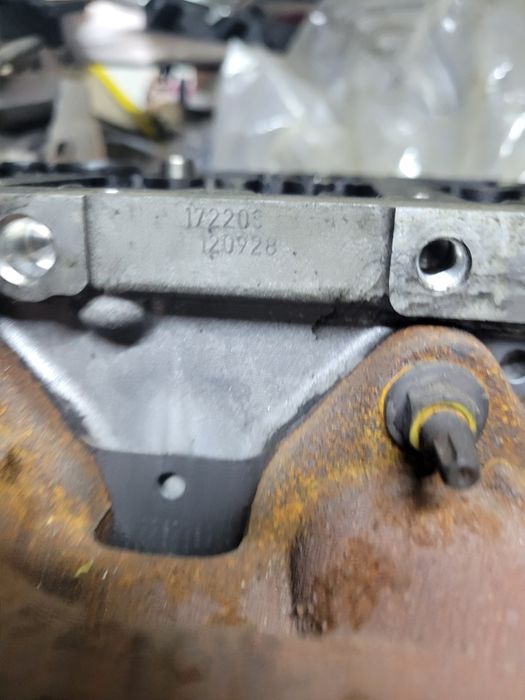 Гбц головка BMW  2.0d 781260303