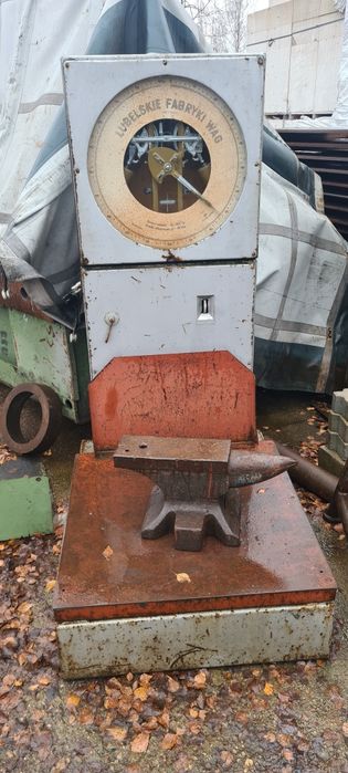 Kowadło kowalskie 72 kg ( nie imadło )