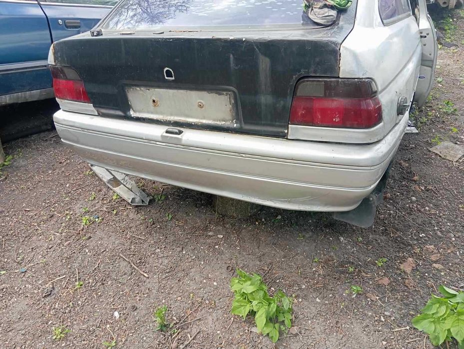 Задній бампер ford escort mk5 , mk6 mk7 розборка шрот ескорт
