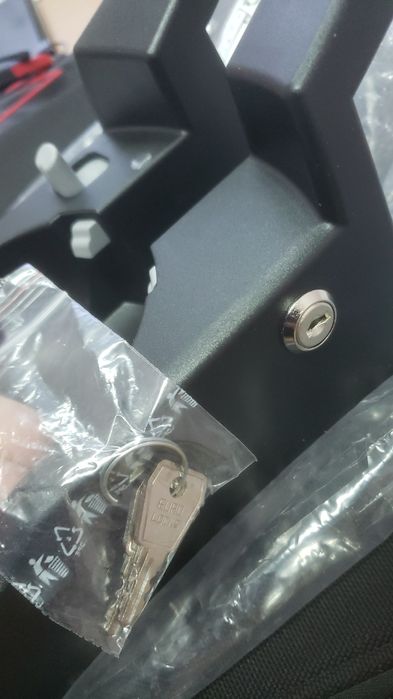 Настінний тримач для Porsche та Audi E-Tron Universal charger