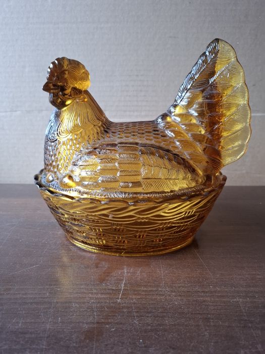 Stara kura Bombonierka duża PRL HSG Ząbkowice