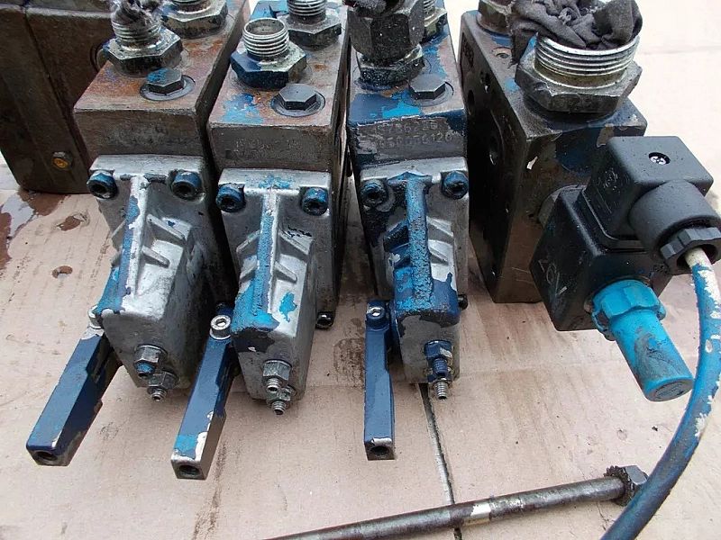 Rozdzielacz Hydrauliczny Danfoss 157b6236, 157b6238