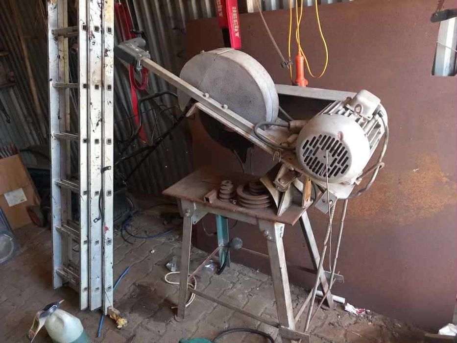 Przecinarka stołowa do metalu – solidna, przemysłowa