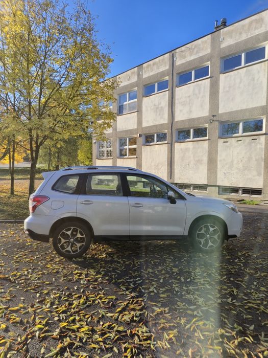 Sprzedam Subaru Forester xt polski salon!