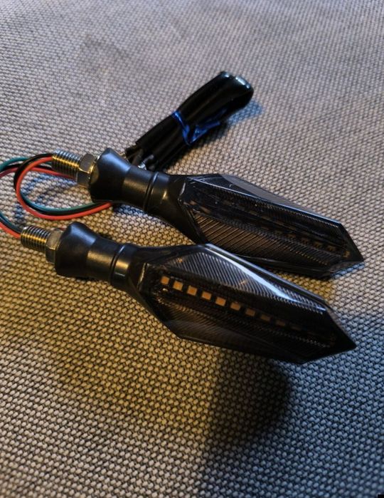 Conjunto piscas led universal - novos