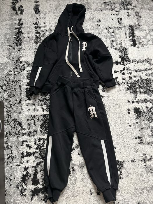 Дитячий спортивний костюм