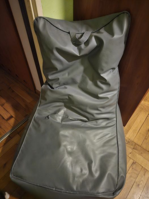 Duza pufa, siedzisko z oparciem, worek sako. WARSZAWA