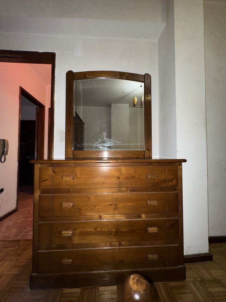Quarto completo bom estado