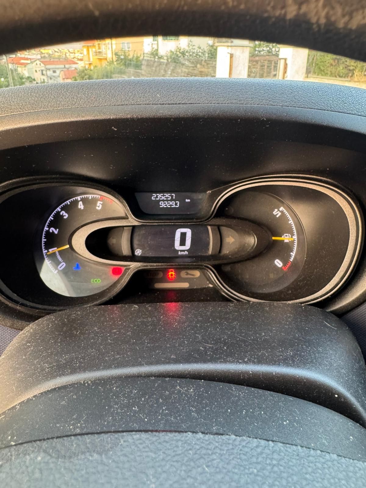 Opel Vivaro em bom estado