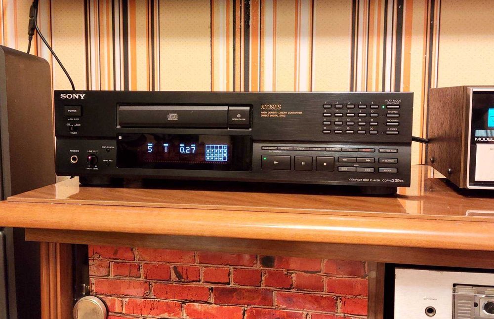 Sony CDP-X339ES проигрыватель CD дисков, видео работы