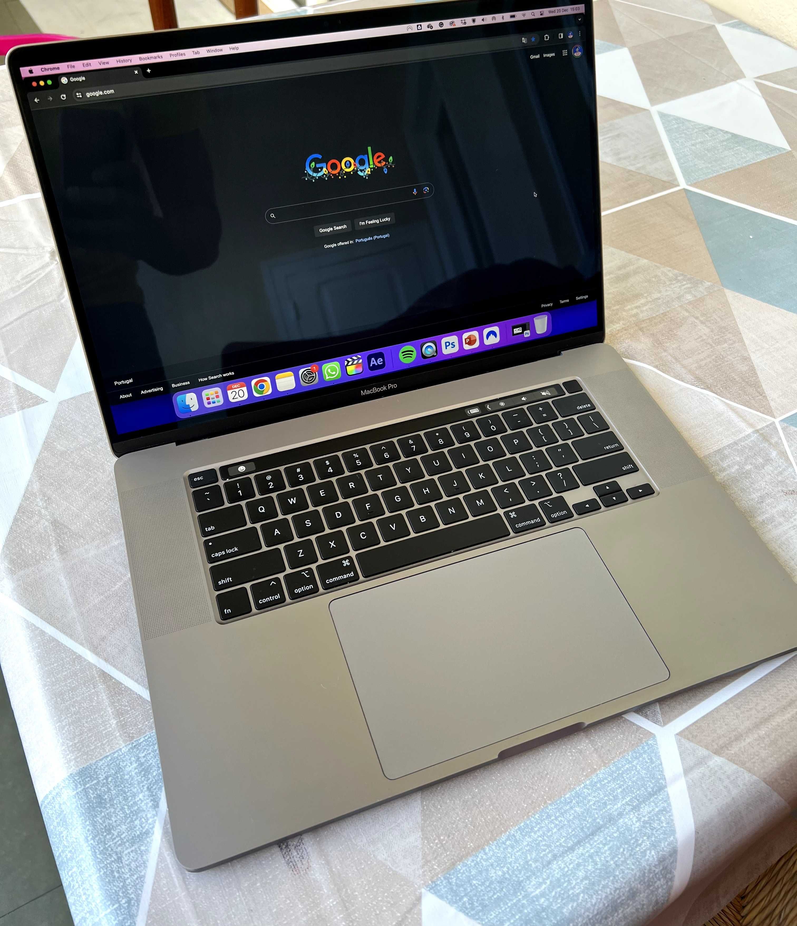 MacBook Pro 16' / 2,6 GHz Intel Core i7 / 16 GB DDR / AMD Radeon 4 GB