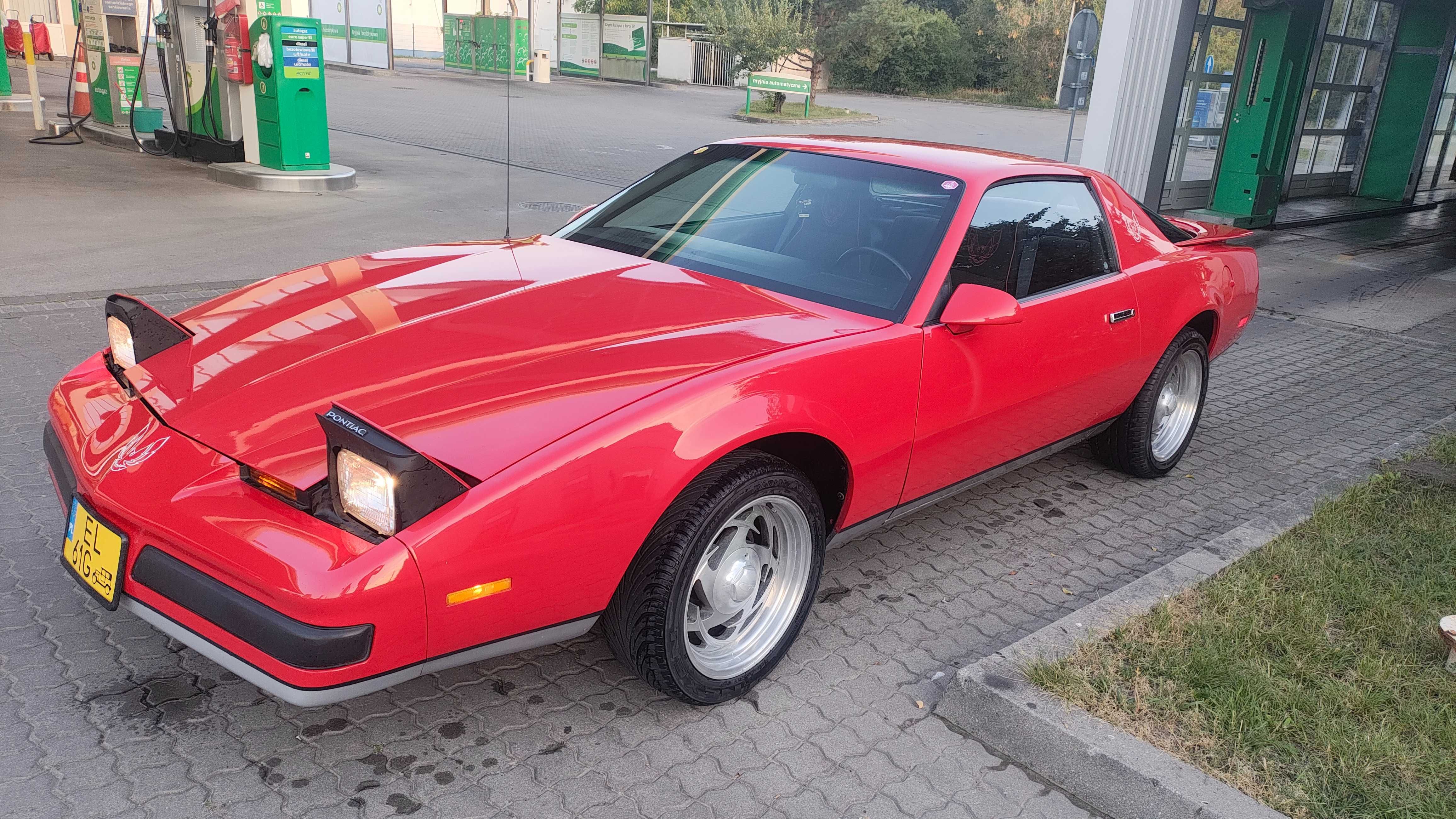 PONTIAC FIREBIRD z 1985 zabytek