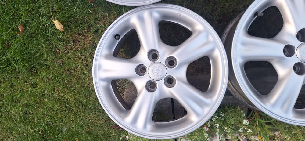 Felgi 6j x 15 Toyota, Mazda 5×100 Otwór centrujący 54,1 mm