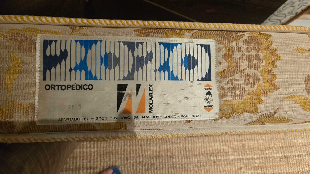 Colchão usado em bom estado, 180 x 80 x 17 cm, solteiro, individual.
