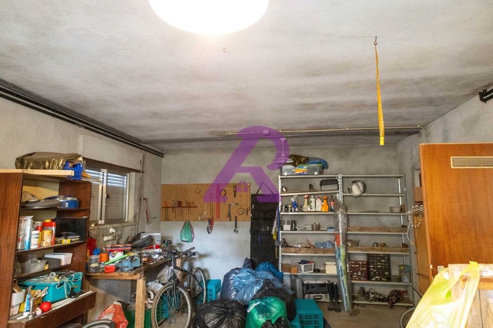 Moradia T3 com cave e espaço exterior – Souto da Carpalhosa, Leiria